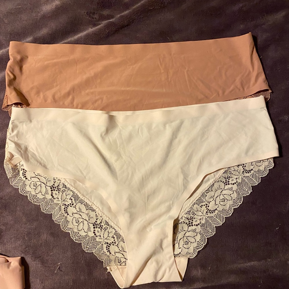 2 pairs